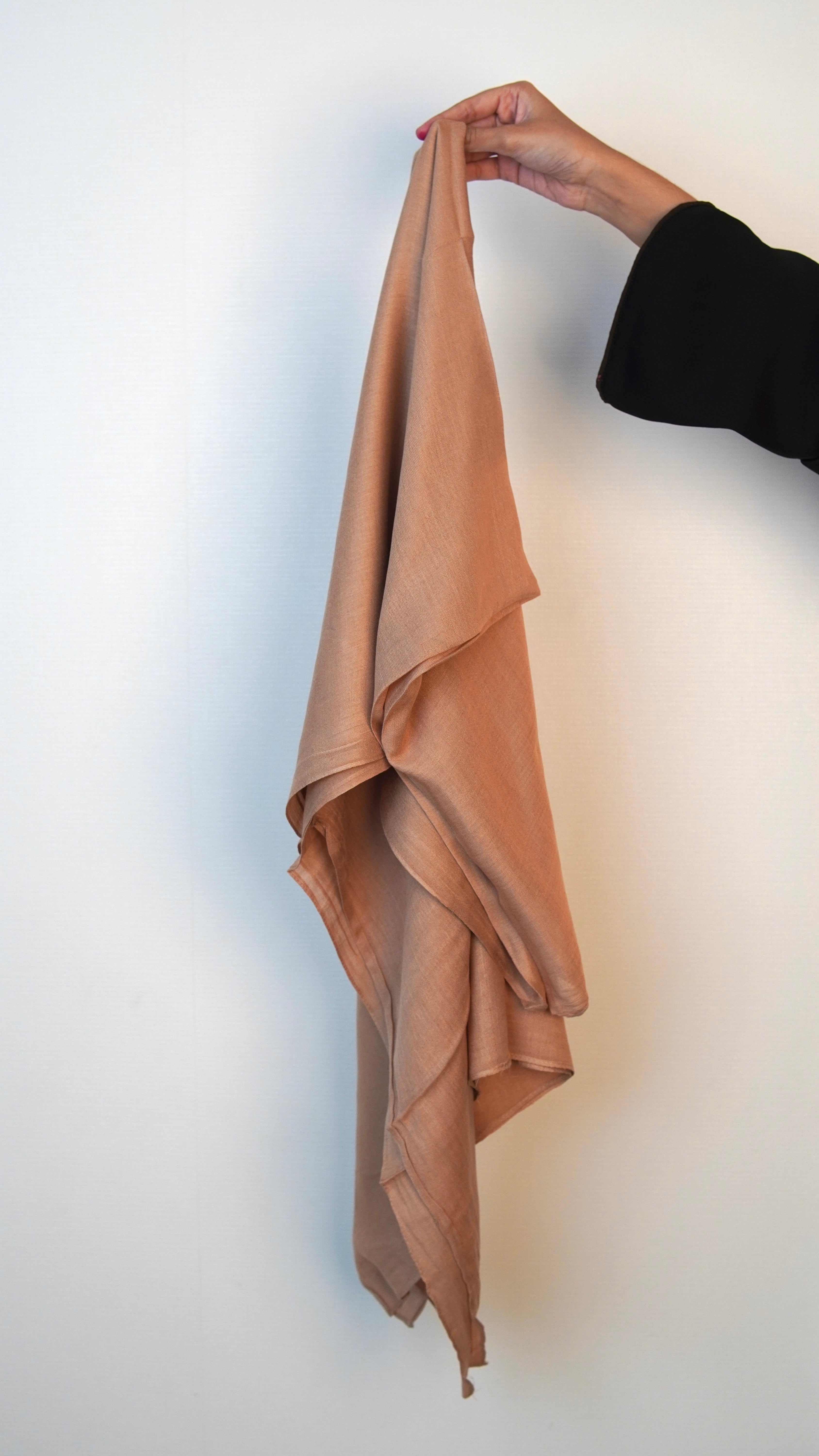 desert sand: modal hijab.