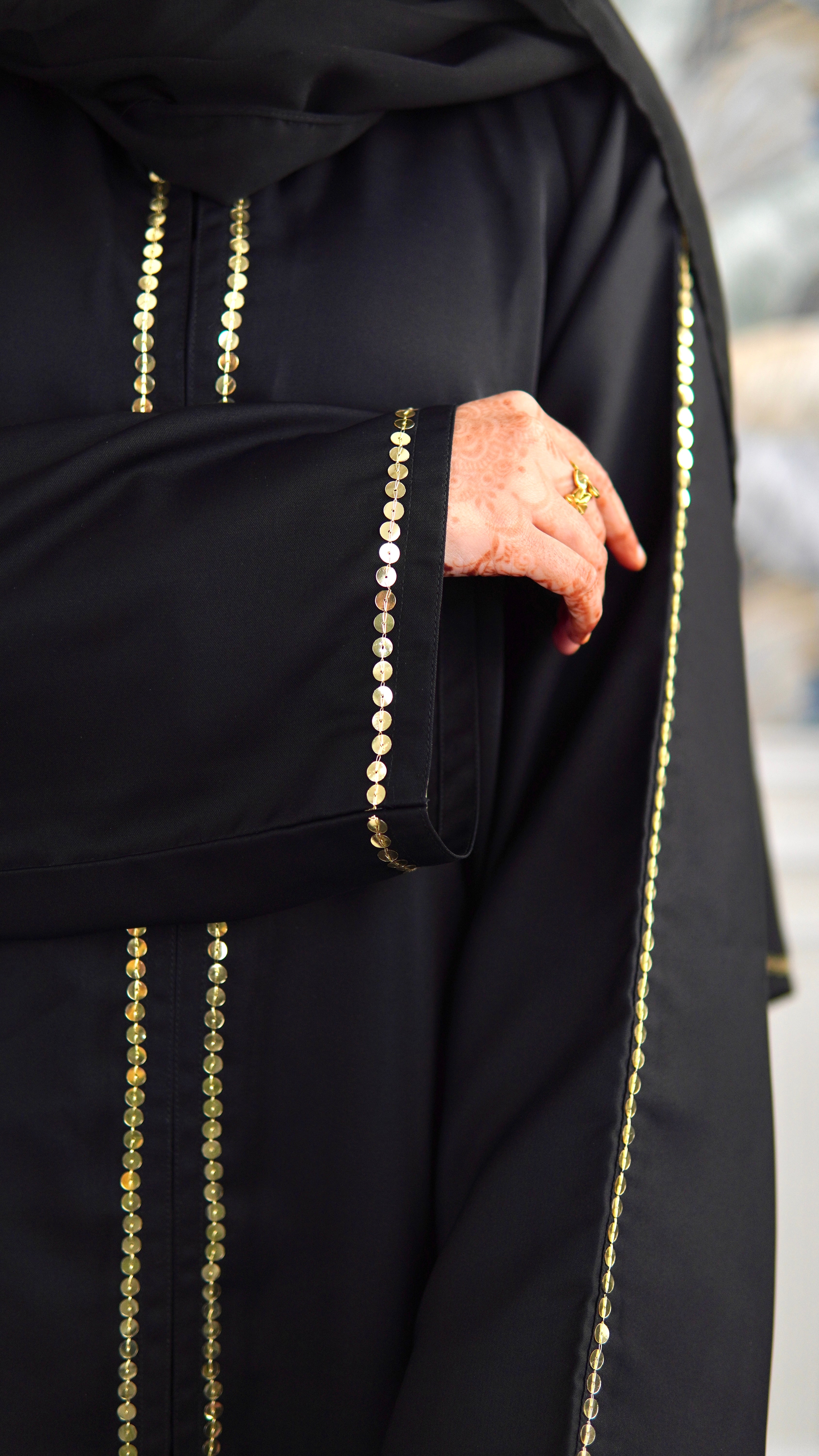 Alana Abaya [Ships within 10 Hours]