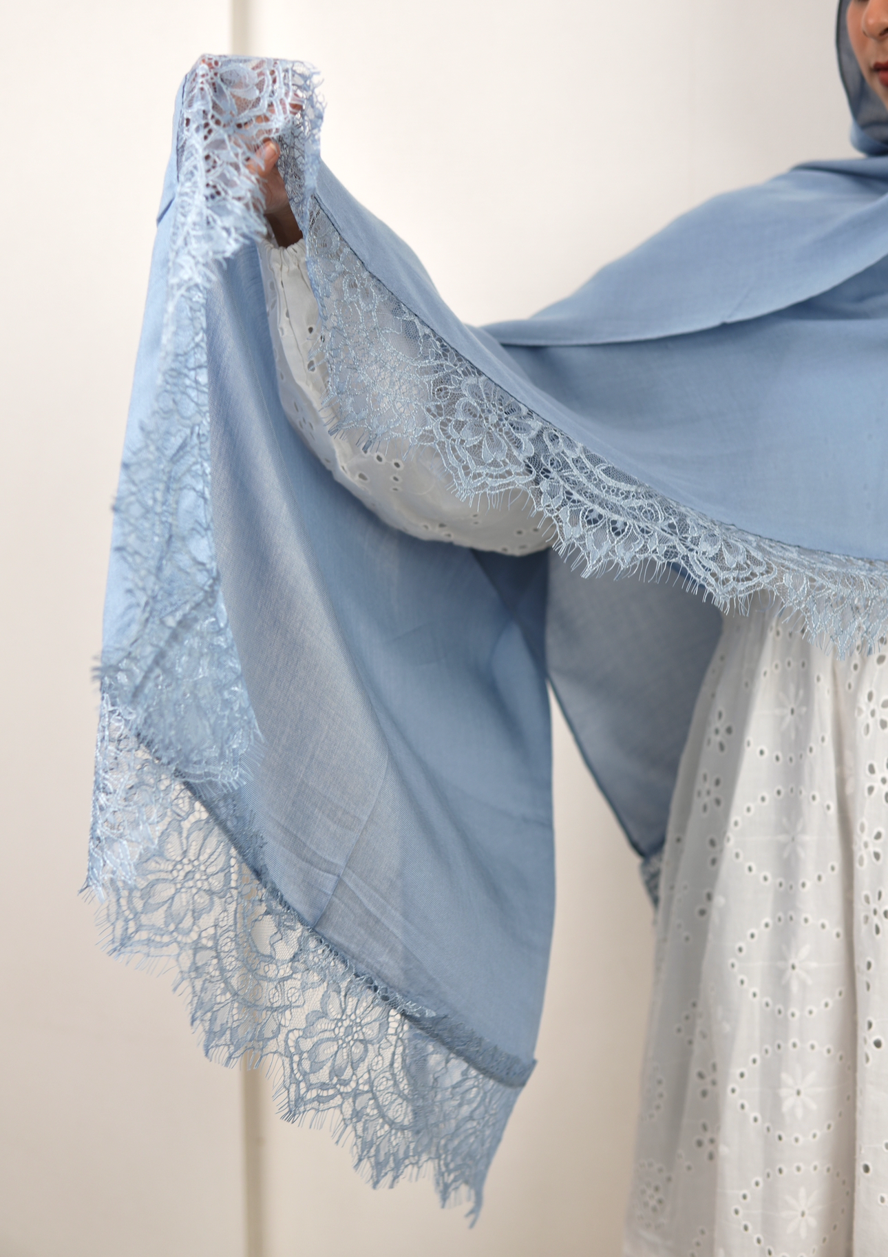 Powder blue - Lace Modal Hijab
