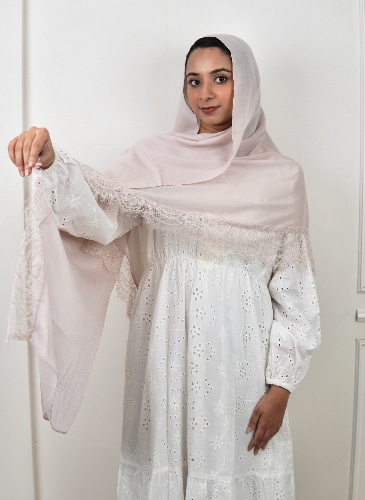 Nude pink - Lace Modal Hijab