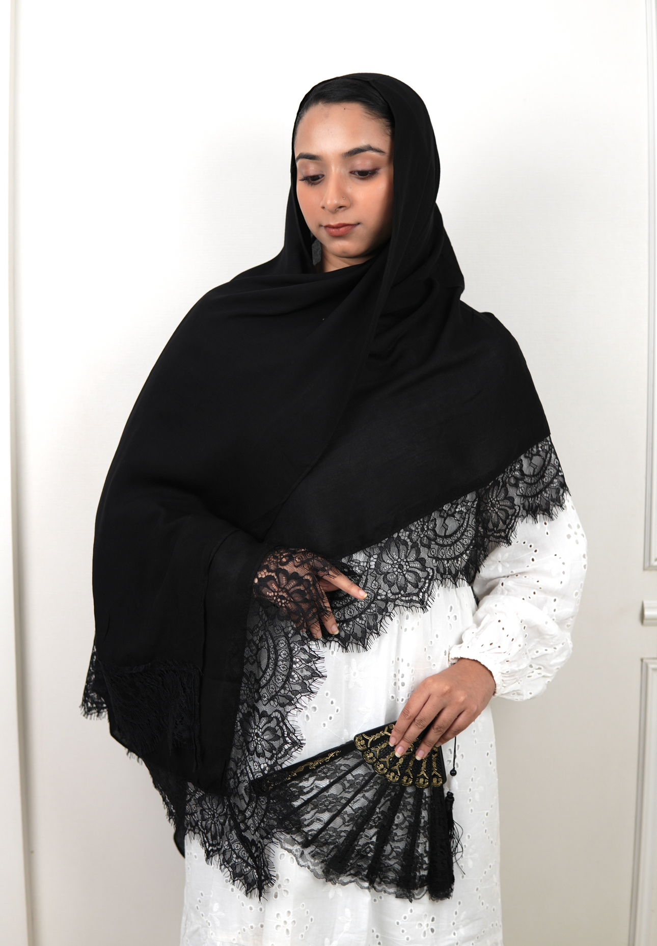 Black - Lace Modal Hijab