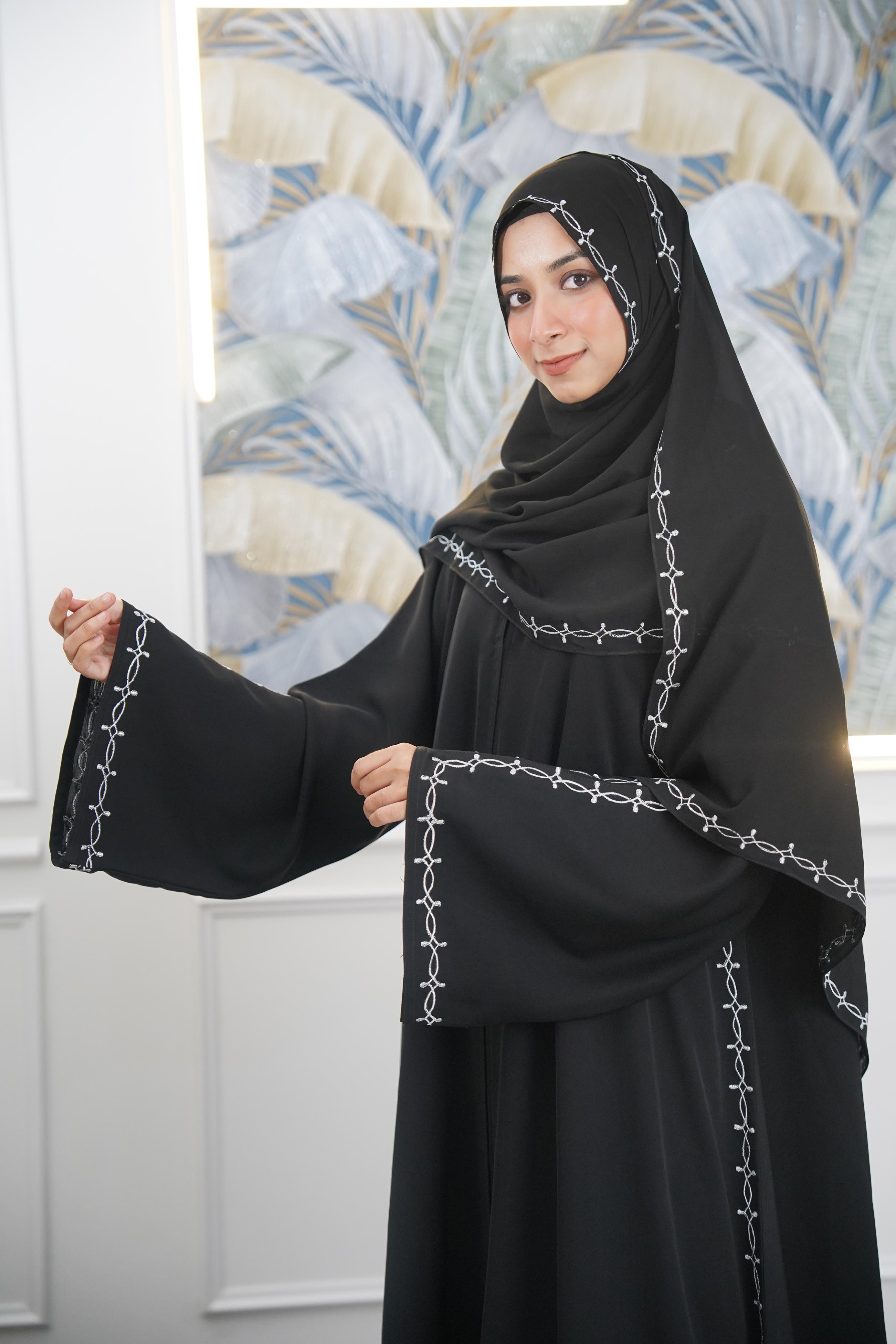 Maira Abaya set [takes upto 10-12 days]