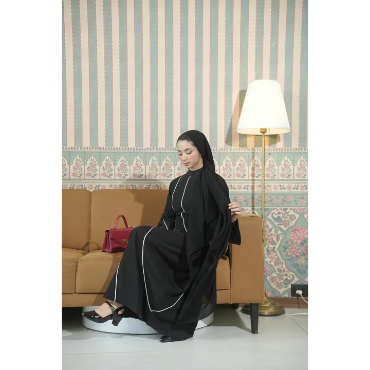 Aura - Black & white Modest outfit.